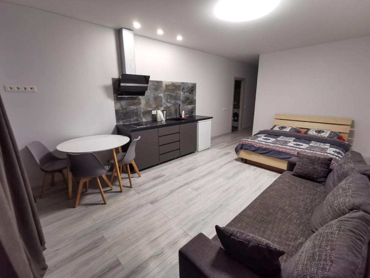 K-Town - Apartments Viabaltic Kaunas Esterno foto