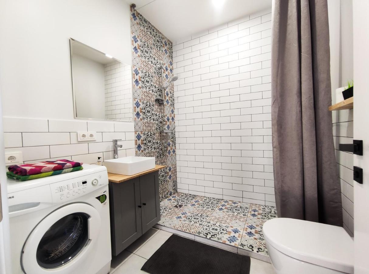 K-Town - Apartments Viabaltic Kaunas Esterno foto
